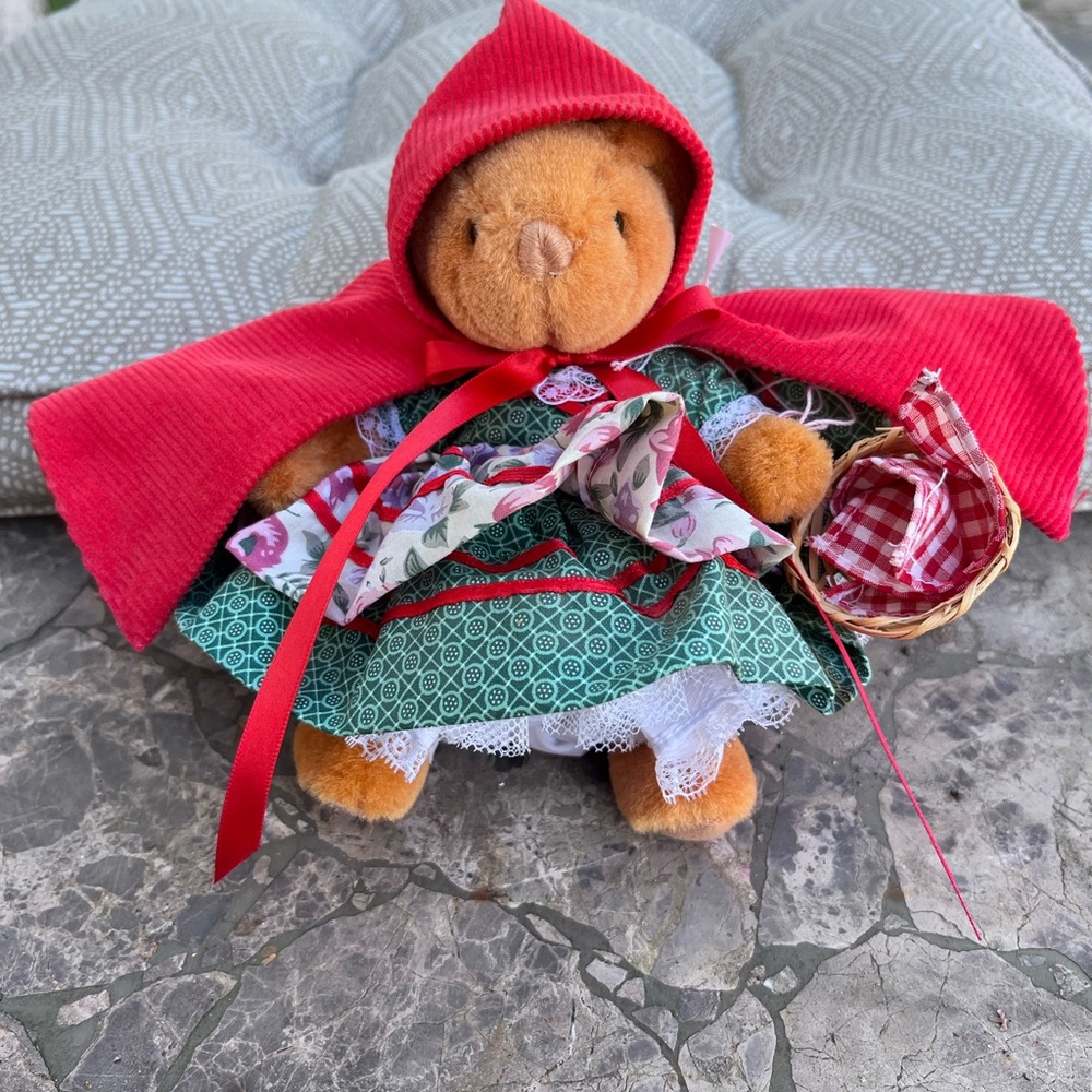 Madame Alexander small teddy bear Little Ted Riding Hood